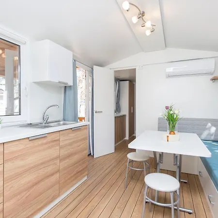 Kamp alanı Albatross Mobile Homes On Cala Canyelles